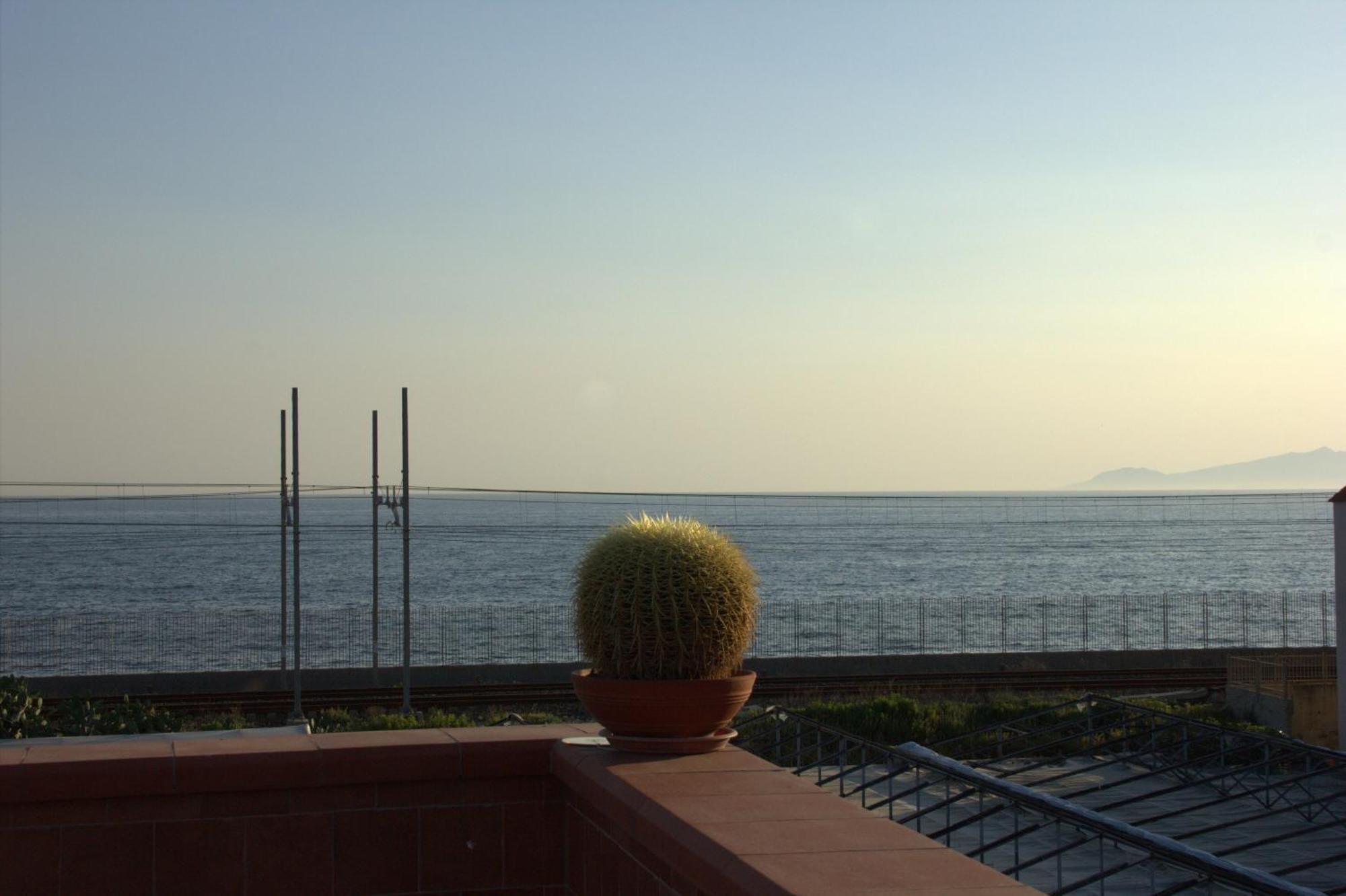 Domus Felix Bed & Breakfast Ercolano Ngoại thất bức ảnh