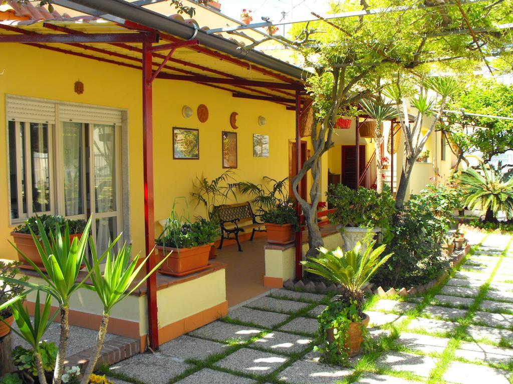 Domus Felix Bed & Breakfast Ercolano Ngoại thất bức ảnh